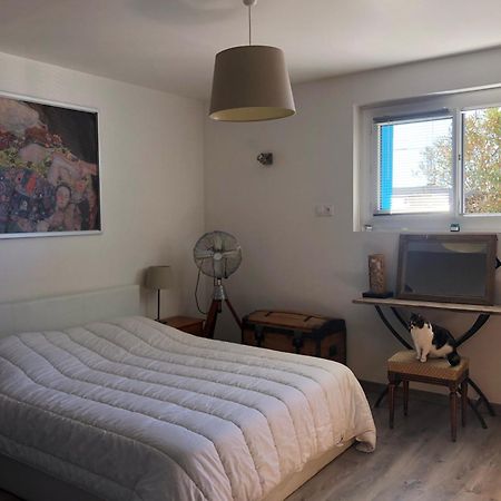 Appartement Sur La Colline Avec Acces Piscine Volx Extérieur photo